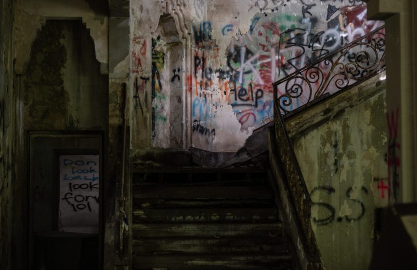 Istana Woodneuk Tour